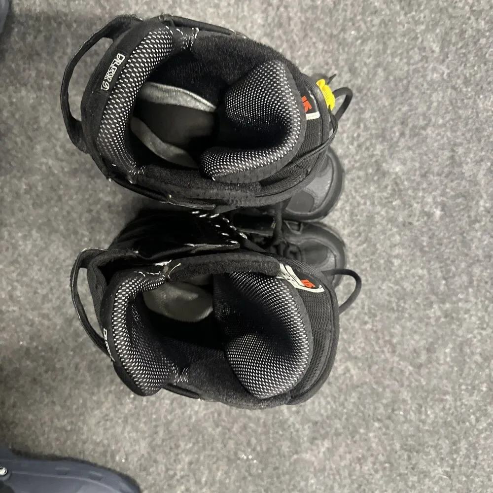 BURTON HAIL SNOWBOARD BOOTS BLACK  MEN SIZE 9